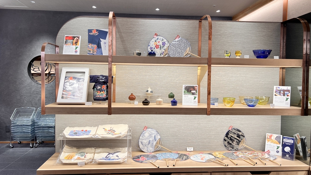 地元の伝統工芸品や匠の技が光る一品たち