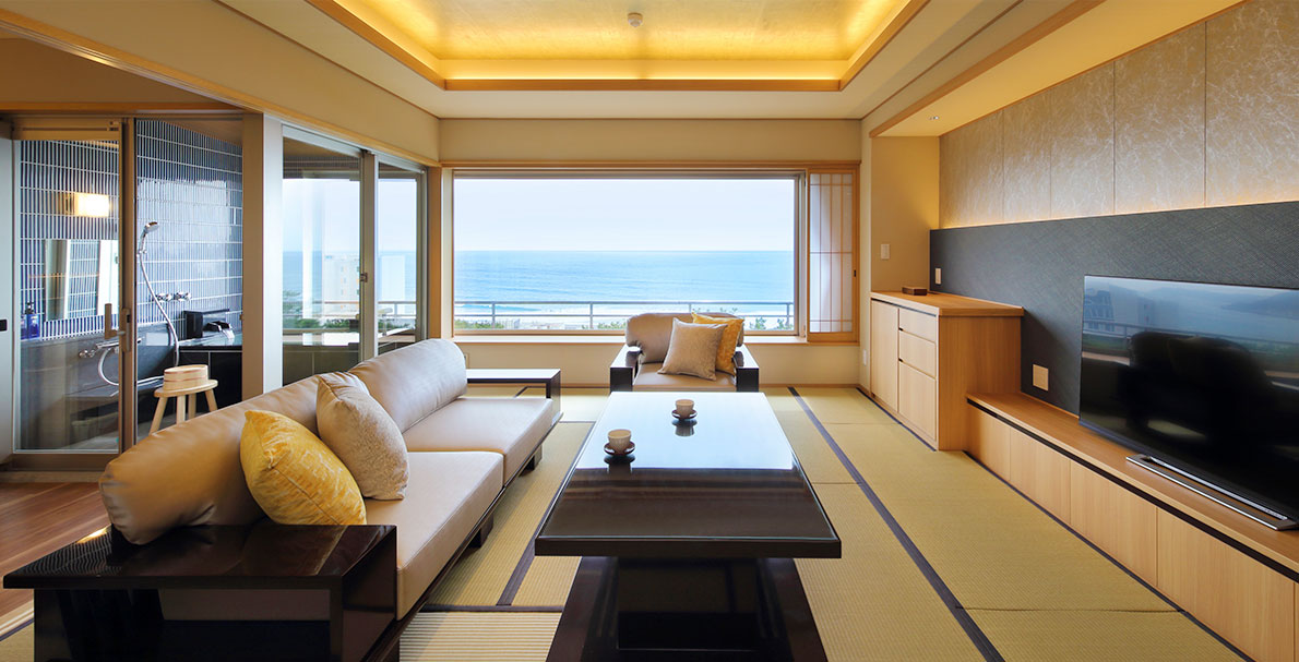 潮の香りと碧い海のパノラマと。